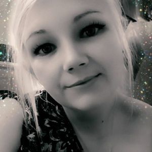 Meet your Posher, Niki